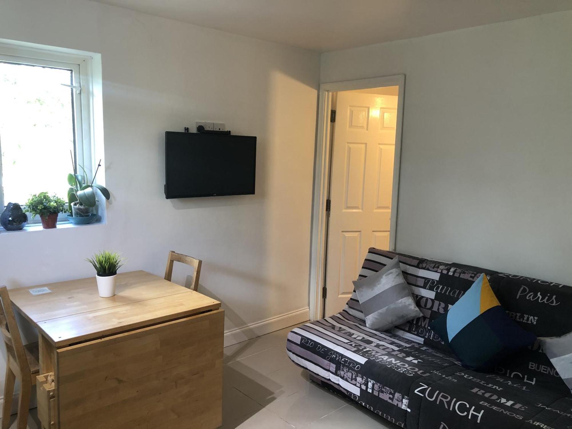 Apple House Guesthouse Heathrow Airport Хитроу Номер фото