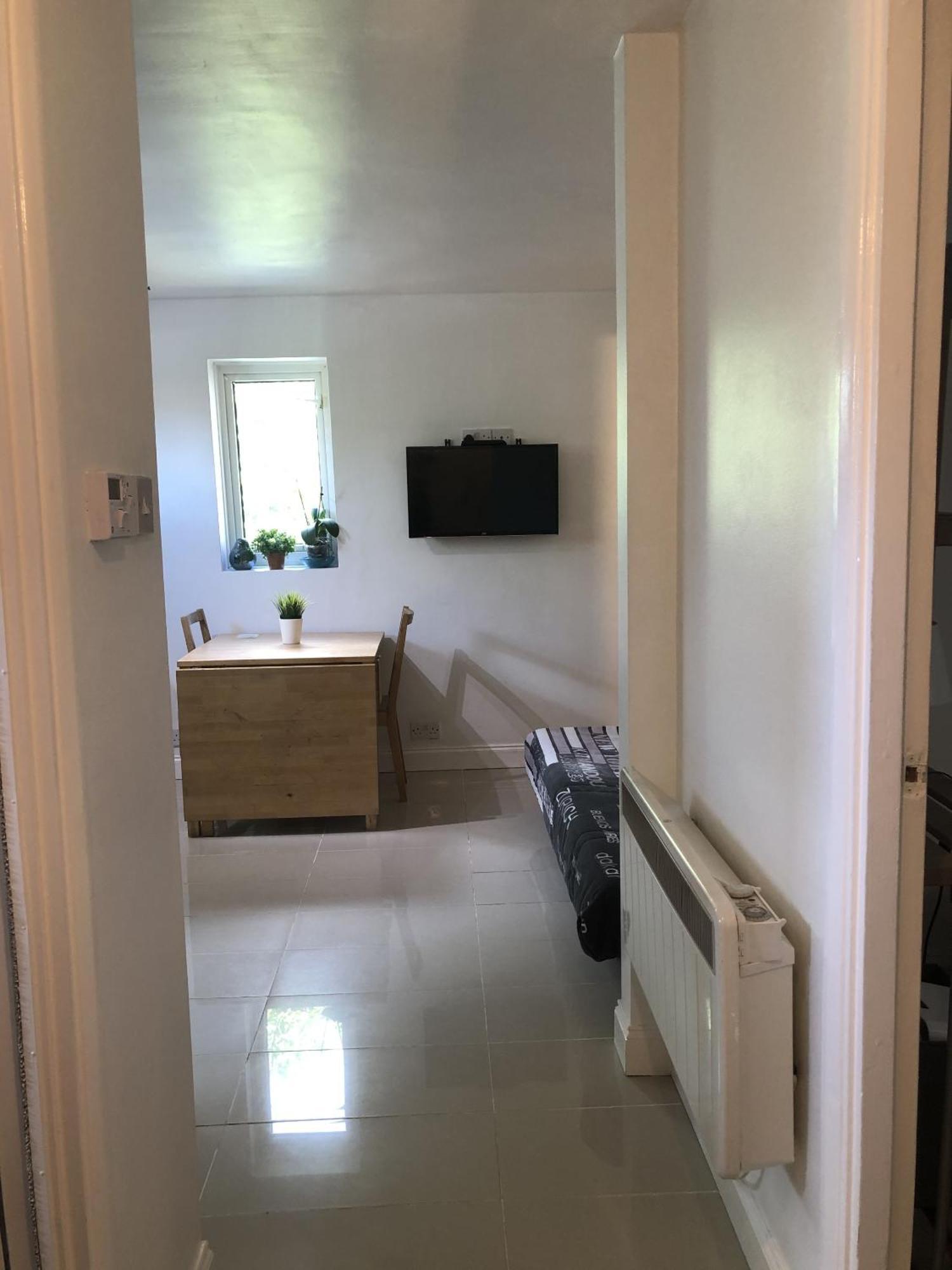 Apple House Guesthouse Heathrow Airport Хитроу Номер фото