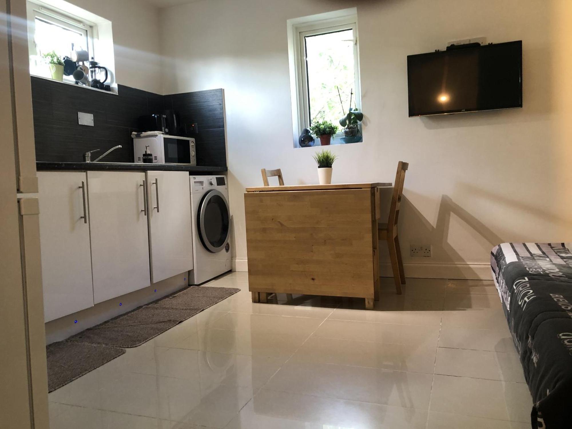 Apple House Guesthouse Heathrow Airport Хитроу Номер фото